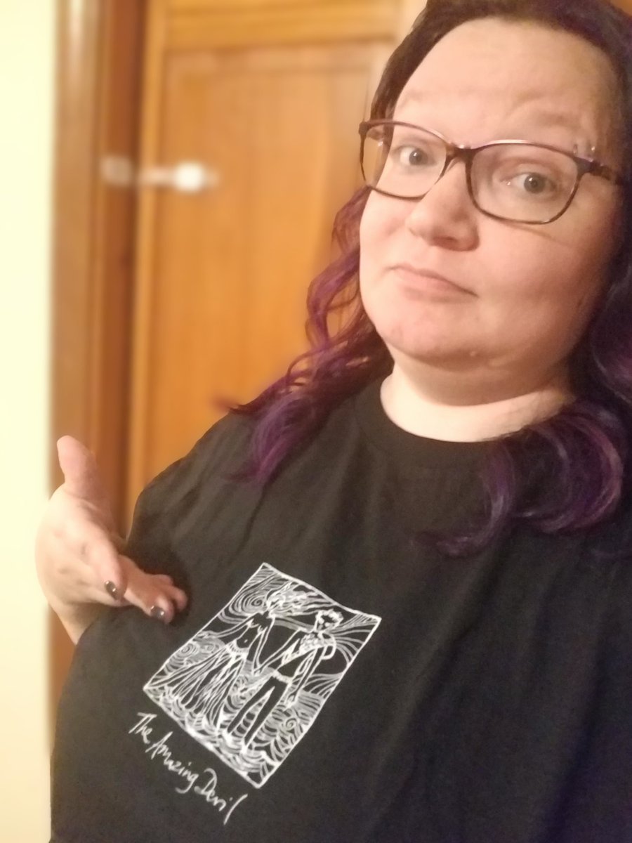AmberKarlin's tweet photo. My shirts from @amazingdevilmus arrived today and they're perfect https://t.co/9UVXjH4qj6