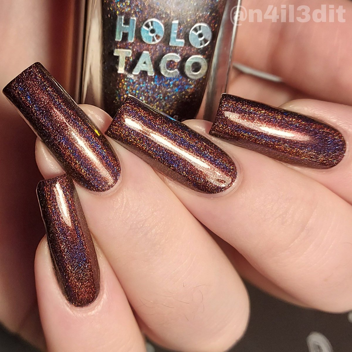 n4il3dit's tweet photo. [Purchased] Holo #amethystkittens here is a swatch of Crimson void 💜

💜💜💜💜💜💜
Products from 
@holotaco @nailogical 
💜💜💜💜💜💜

#holotaco #holotacocrimsonvoid  #holotacodarkrainbow #holotacodarkrainbowcollection #holored #holopolish #holographicnails #crimsonvoid https://t.co/FrFDMYHykk