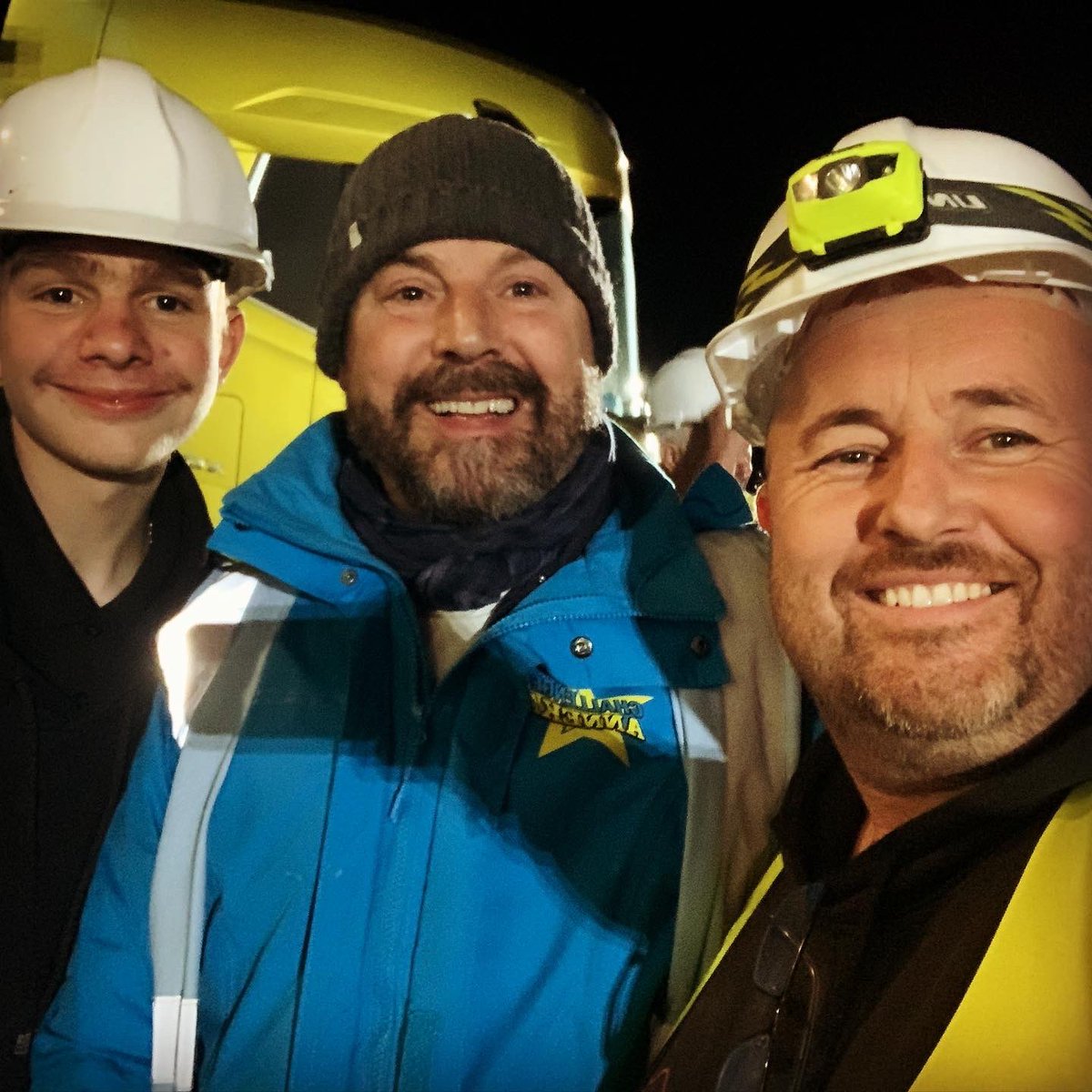 LecEtec's tweet photo. Happy to help out and support the Challenge Anneka project at foul farm in Biggin hill ๐ and great to see some familiar faces ๐ #charity #allforagoodcause #challengeanneka #foulfarm #bigginhill https://t.co/7HU22lNM1R