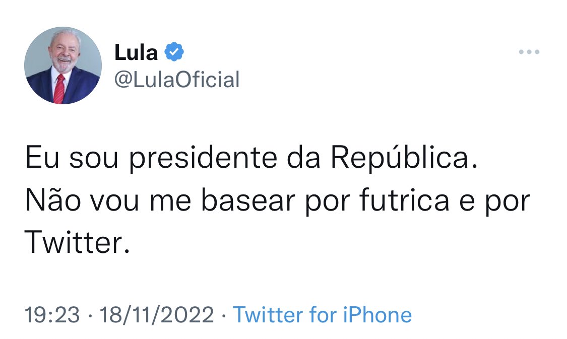 brom_elisa's tweet photo. É impressão minha ou ele está se Autoproclamando Presidente?🤔 https://t.co/bECaDkctYG