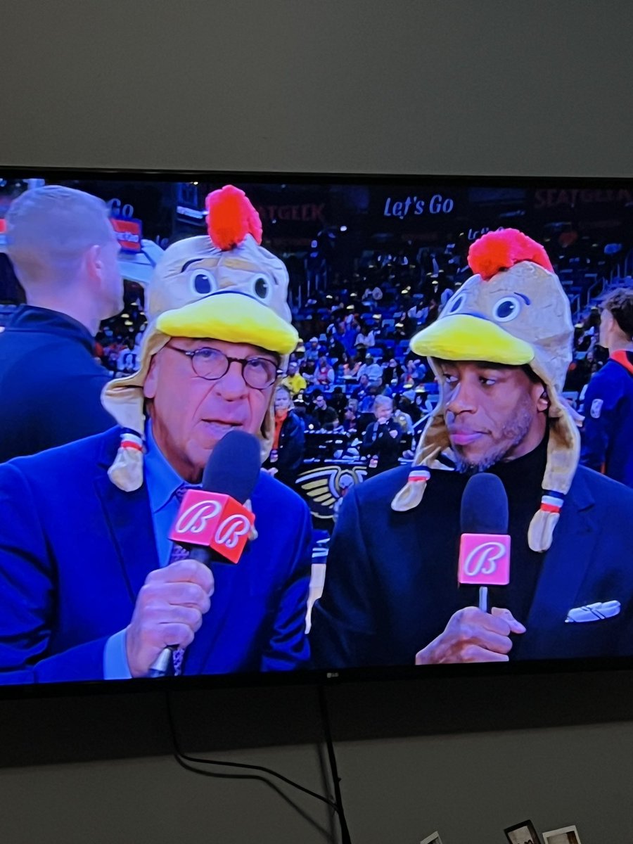 ELeezyFBaby's tweet photo. How can @adaniels33 and @JoelMeyersNBA be serious with these amazing hats on?!? @PelicansNBA https://t.co/wWqa3OcPMc