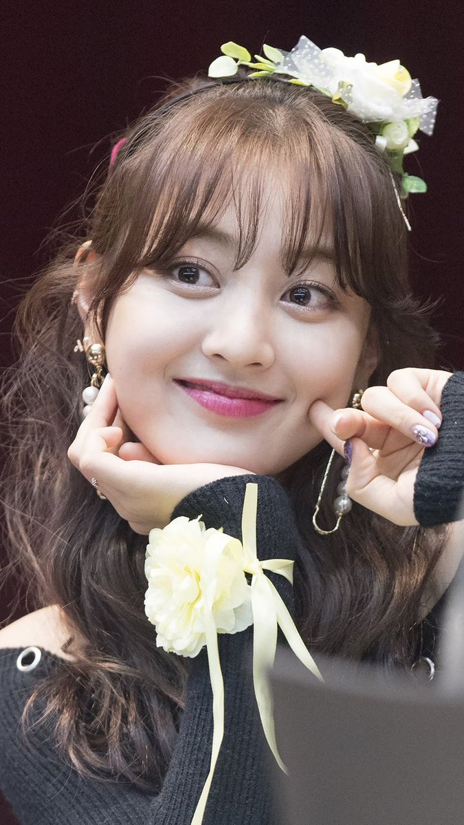YourDailyTWICE's tweet photo. Your daily dose of TWICE. @JYPETWICE #TwiceADay #Scheduled #TWICE #트와이스 #TWICEPics #Pics https://t.co/TZT9V87smN