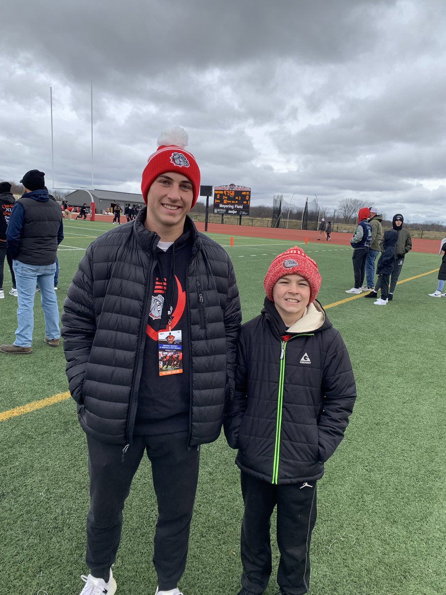Thanks @lmelo90 for the invite to the game day visit <a href="/DU_Football/">Davenport Football</a> last weekend. Really an awesome experience!