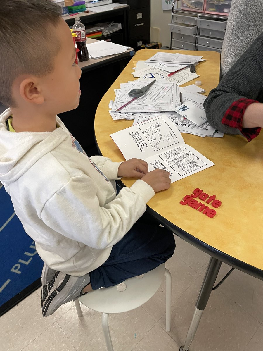 PraisyThomas2's tweet photo. So proud of my teachers taking the leap and starting skill based groups this year!  Great things are happening in 1st and 2nd grade! @mezsal1 @MrsWilkinson2nd @pisdesela @PISDTRA https://t.co/hm9DHOuw4c