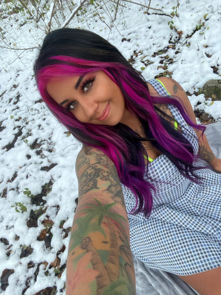 𝐆𝐎𝐃 𝐍𝐈𝐗𝐈𝐄 ♡ 🎂 NOV24th on Twitter: "RT @goddessnixie: ️ 👸🏽"