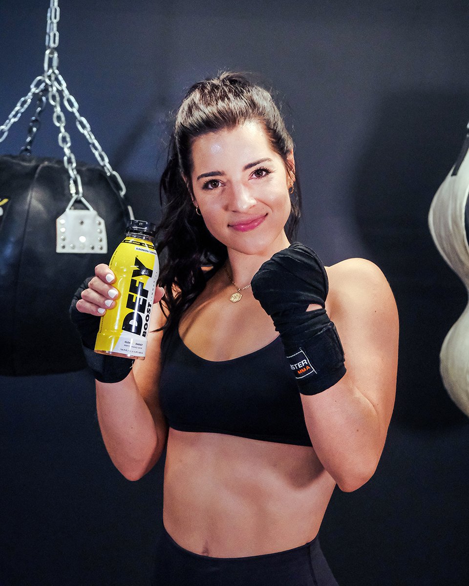 DEFY's tweet image. DEFY BOOST works for your body —not against it — with clean caffeine, no added sugars, and no artificial colors, giving you that edge you need to crush your goals. 👊⚡️ Find BOOST in a store near you: defydrinks.com/pages/store-lo…