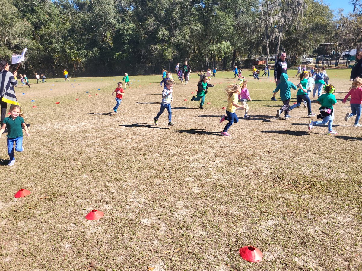 kjoy1542's tweet photo. Fun run.  #celebratelps. @CitrusSchools https://t.co/HSzvtqJH2I