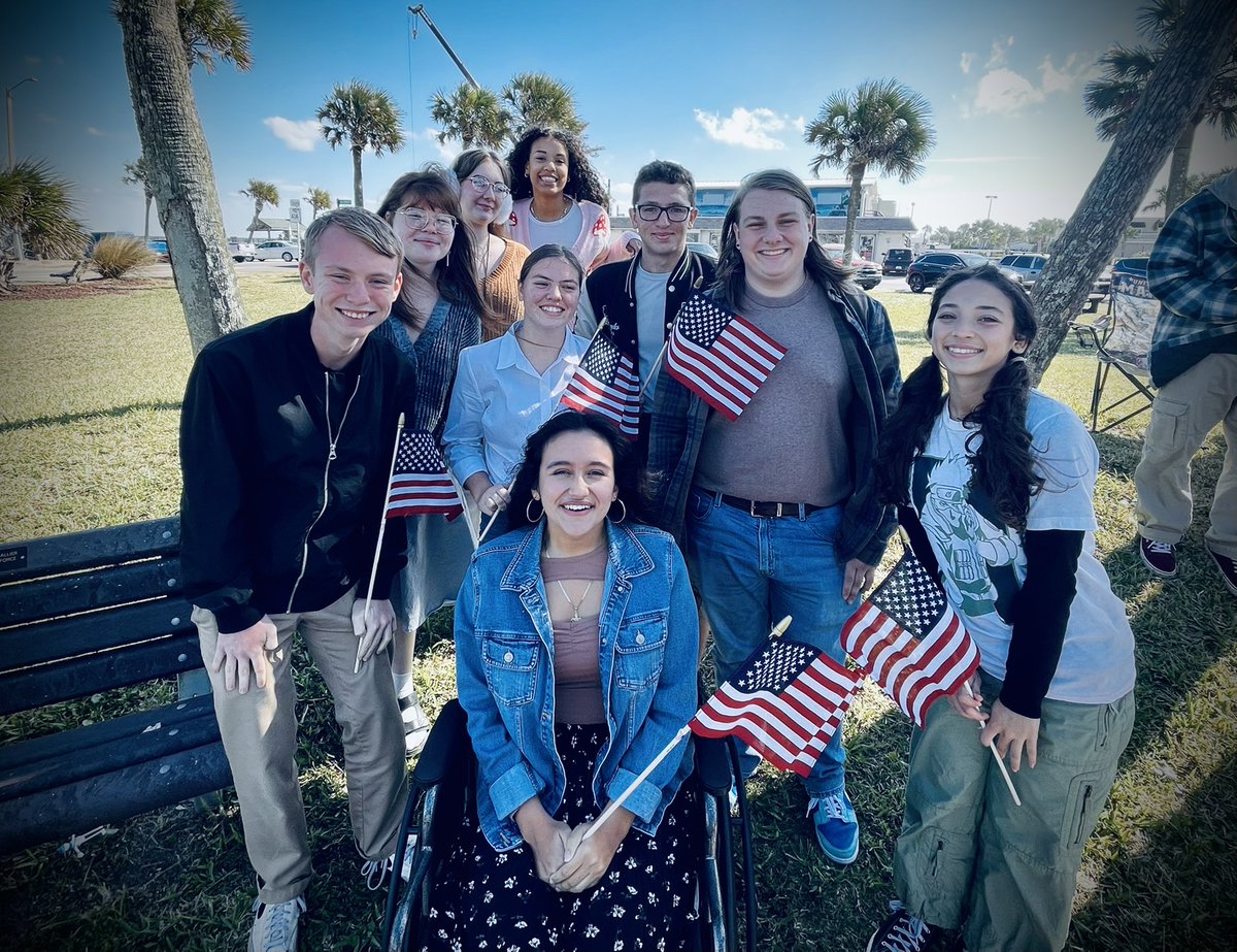 Mrs. Hilton tweet media