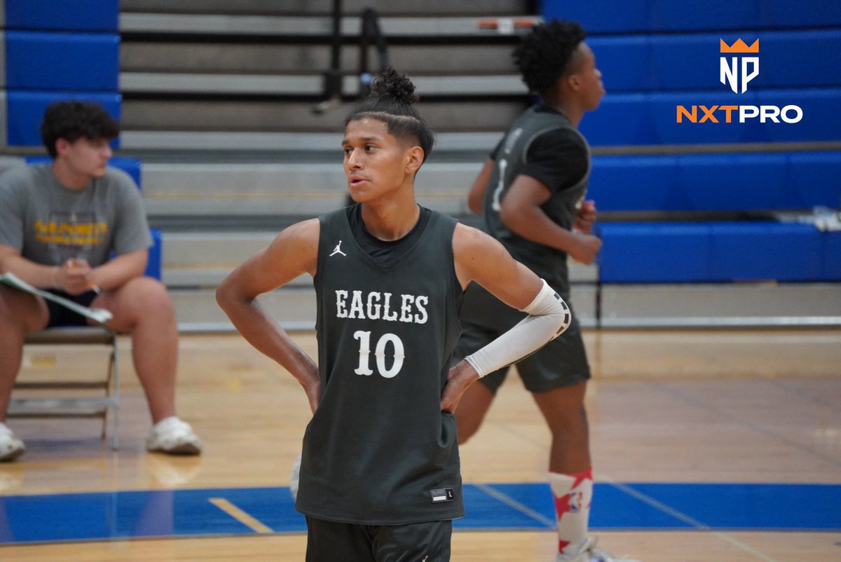 NXTPROWEST's tweet photo. 5A Northwest: Team Previews + Predictions

@airperu23 | @iyar_shadowvine | @WAdonis03 | @juliusw23 | @jordan_jonesyyy | @BlakeCarabio 

@bucket_king_33 | @zanderkamai | @GageGalbreath | @DallanLilly 

@carter_gittens | @weyraucSMHS | @daltong00 

Read 👉 https://t.co/XAwPtLpSmU https://t.co/dzKEl1GjcL