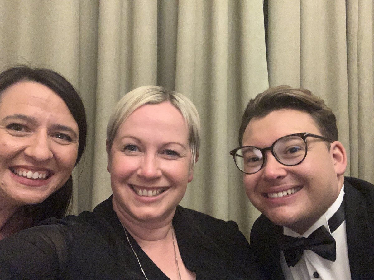 A massive thanks to #TeamComms for organising a fabulous #TeamQEHAwards evening. Such a great night recognising and celebrating #TeamQEH. Thank you also to @JeremyRansome for superbly hosting tonight’s awards 🙏
<a href="/DebbieBurrellPR/">Debbie Burrell</a> <a href="/Charles_WHT/">Charles Thomas</a> <a href="/waynefysh/">Wayne</a> &amp; Ross #thankyou