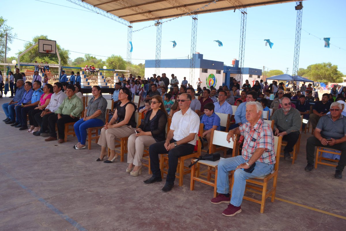Prensa municipal:

Así se dio inicio a los festejos por los 132 años de la localidad de Comandancia Frías.