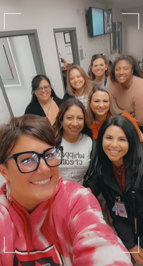 LTavarezECISD's tweet photo. We had an awesome Thanksgiving Lunch today with ECISD Digital Learning, IT &amp; Information Systems friends! 🦃♥️ Very thankful to be on such a great team! #teamtechnology #Thankful @TechECISD #Thanksgiving https://t.co/4HZhapY6Dc