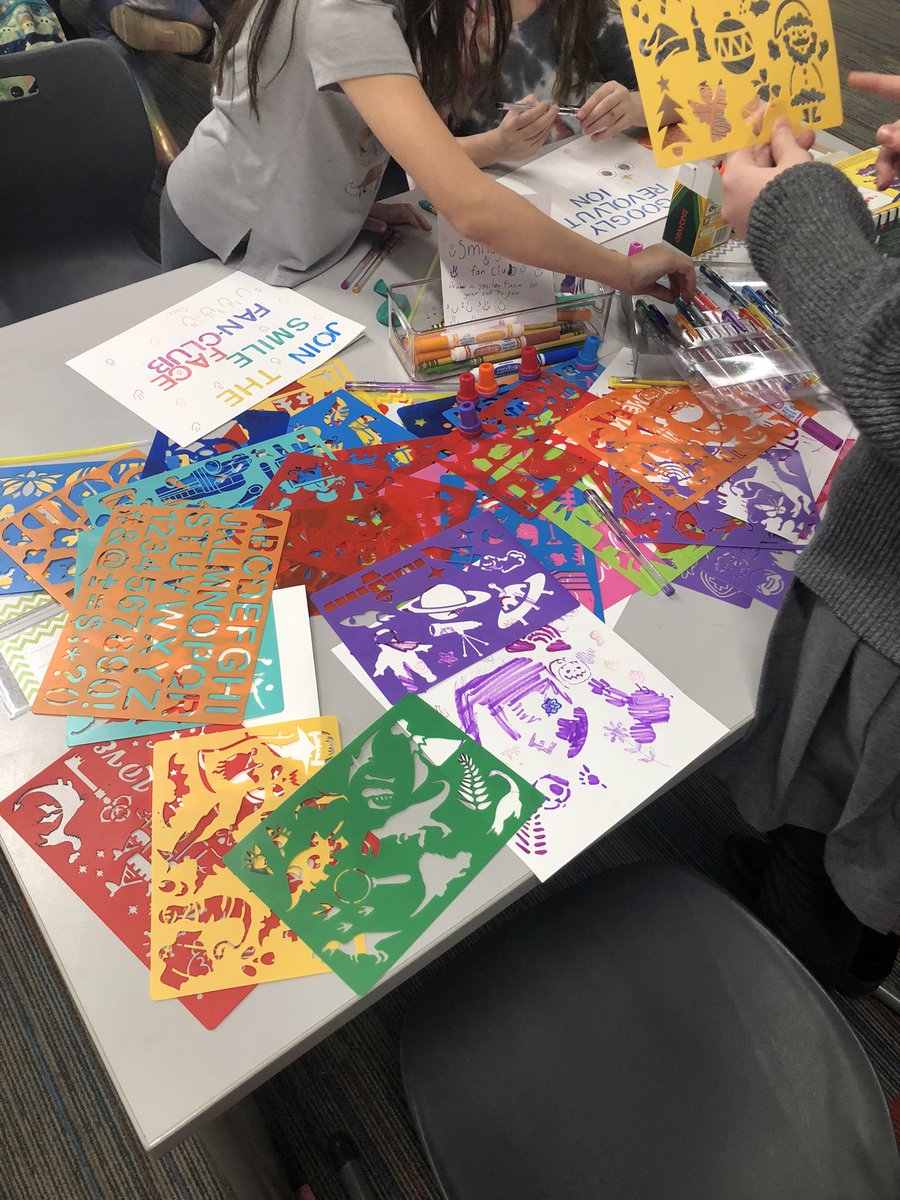 CascadeK8's tweet photo. Cascade K-8 families and staff are the best!  Collaborating to bring students an exciting electives afternoon. What do you want to learn? https://t.co/1Q7S4KGFms