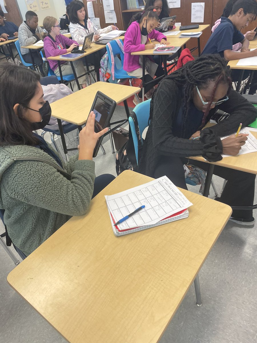 ms_gailey's tweet photo. I loved the high engagement of completing a worksheet with just adding a virtual die! 1 parent had a pencil to complete the worksheet and 1 had an iPad to roll the die. Once they got a 5, they switched! #littleadditions #techinschool  @SamhoustonMS https://t.co/jgkWX4kpVF