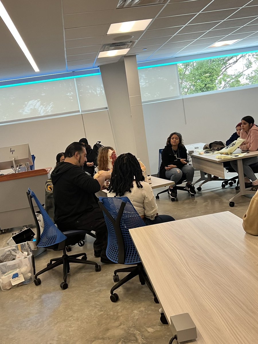 VeroCasiano's tweet photo. Thank you @GoSPC for letting @JFKennedyHighS Auto/BIM/GenEmploy attend #MonsterTech and get hands on demonstrations on potential future majors and career fields. This was a great opportunity to grow and learn. Our scholars had a great time!  #growingtogether https://t.co/MmBZHgeF6p