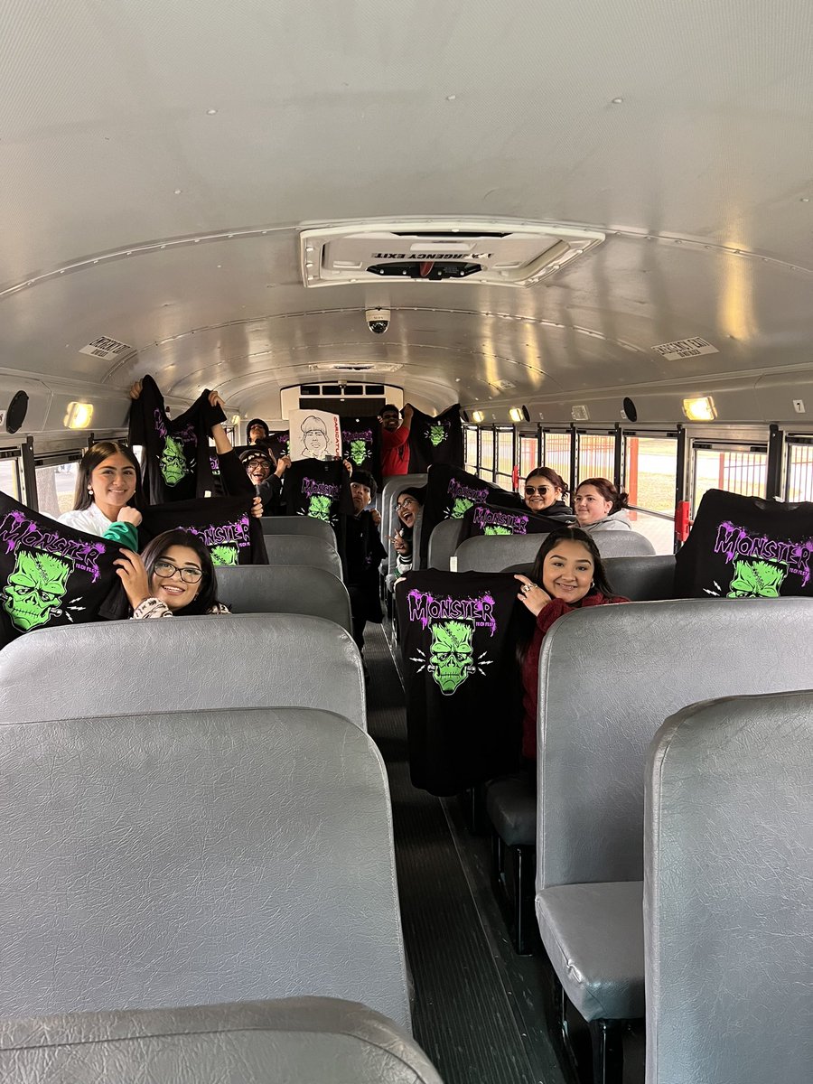 VeroCasiano's tweet photo. Thank you @GoSPC for letting @JFKennedyHighS Auto/BIM/GenEmploy attend #MonsterTech and get hands on demonstrations on potential future majors and career fields. This was a great opportunity to grow and learn. Our scholars had a great time!  #growingtogether https://t.co/MmBZHgeF6p