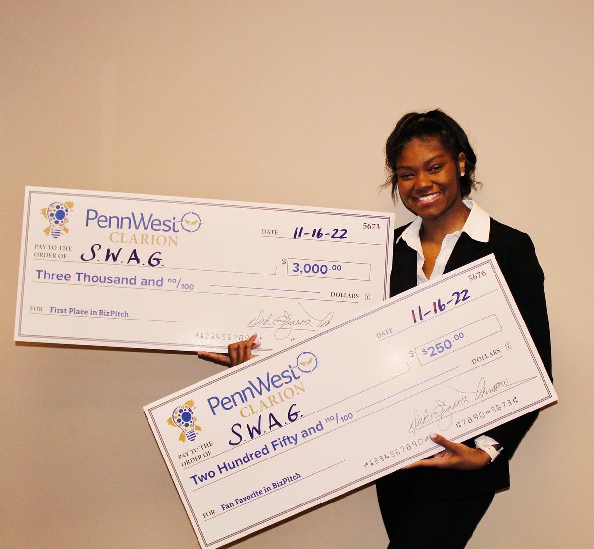 lil_ballerjay's tweet photo. BizPitch Competition for 2022 Awarded to SWAG; Scholars With Athletic/Artistic/ Academic Goals. Beyond Thankful and Grateful to be the Winner. Excited to see the future. Thank you to everyone who watched, came out, and voted. I appreciate each of you.“Bigger than Me &amp; You”🤍🫶🏾 https://t.co/sXNZNjupN2
