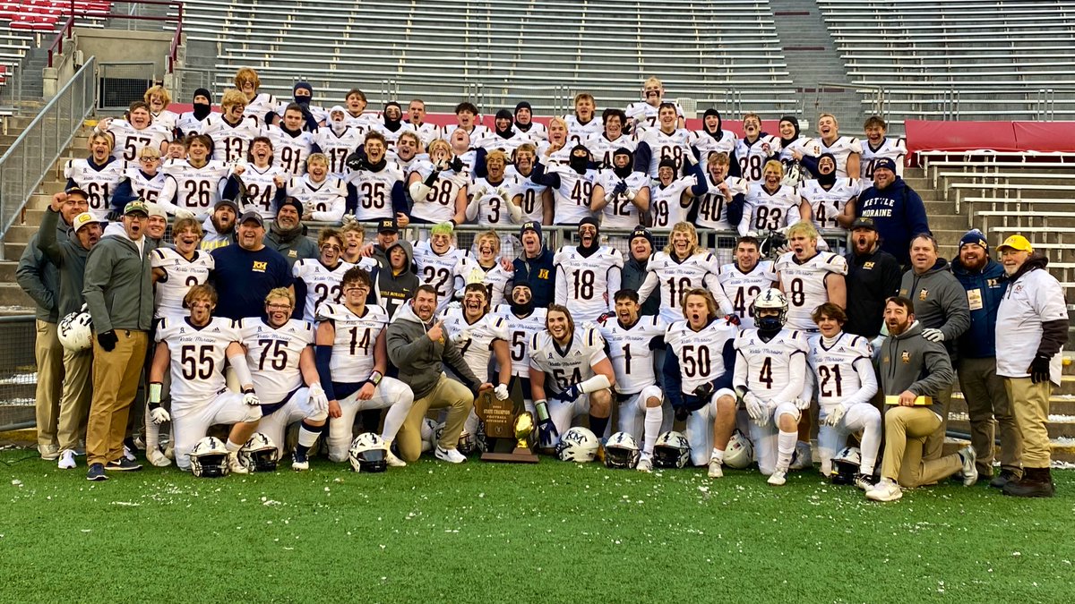 Congratulations to the Lasers of Kettle Moraine on their State Championship victory! 🏈🏆

The Lasers only other Championship appearance also resulted in a gold ball, back in 1988! #wiaafb