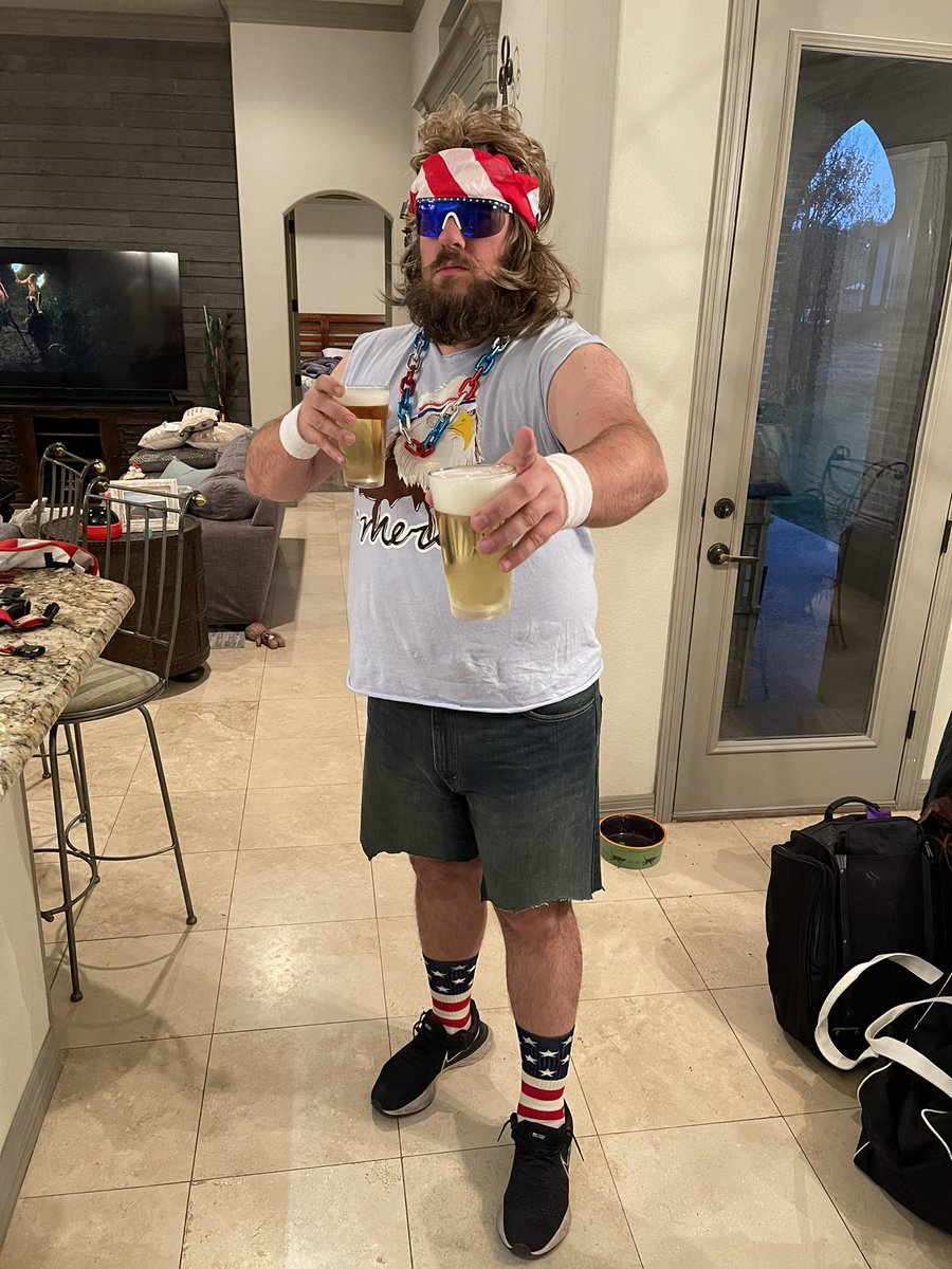 odceddie's tweet photo. LET’S GO!!!! USA!!!! 🇺🇸🇺🇸🇺🇸 #WorldCup2022 #WorldCup #Qatar2022 
@SportsSturm @corbydavidson @oldwaver @CincoDeMino  @TheKickAround @junior_miller @gordonkeith @GreatDonovan @NotJackKemp @bracketdan @GeorgeDunham https://t.co/xGycVteKSo