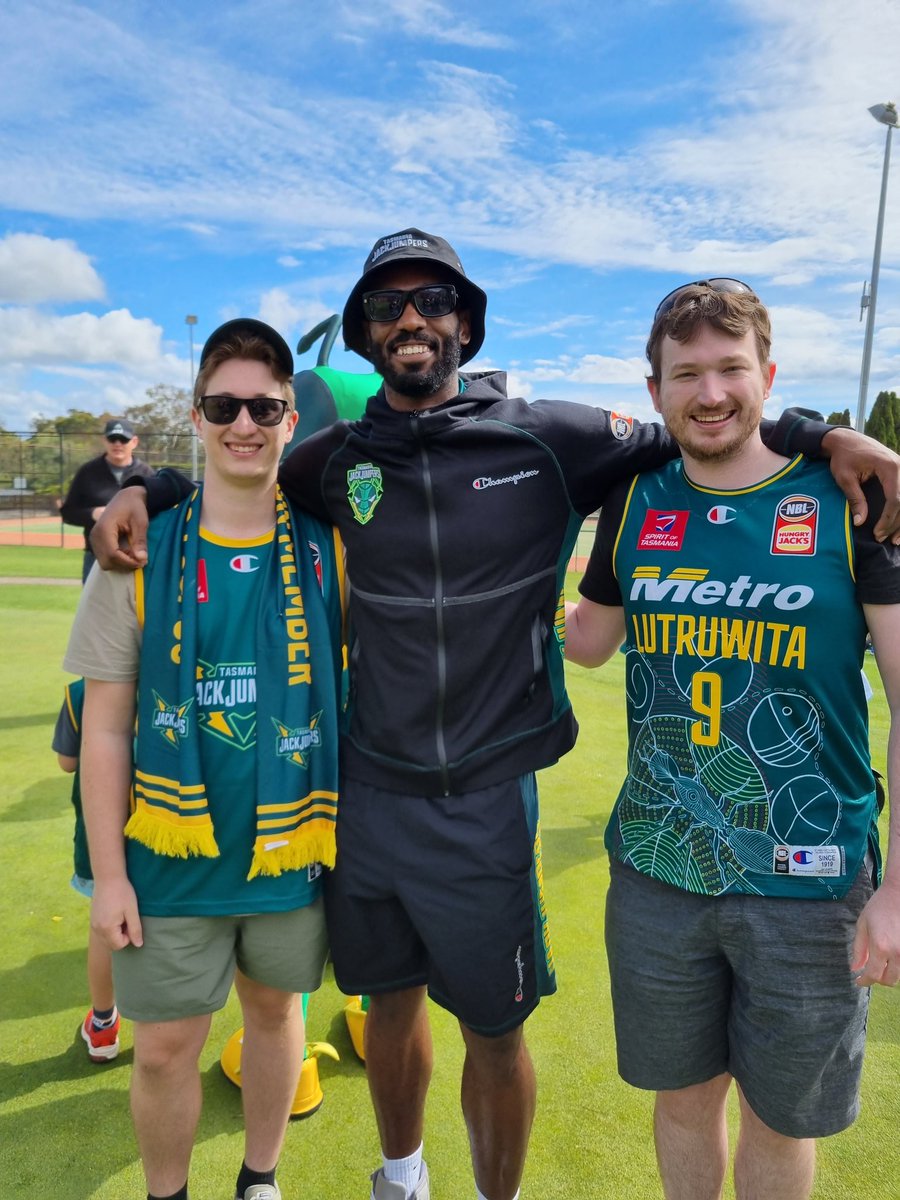 ScaredMoney968's tweet image. The legend himself @WizKellyy ,  pleasure meeting you man!