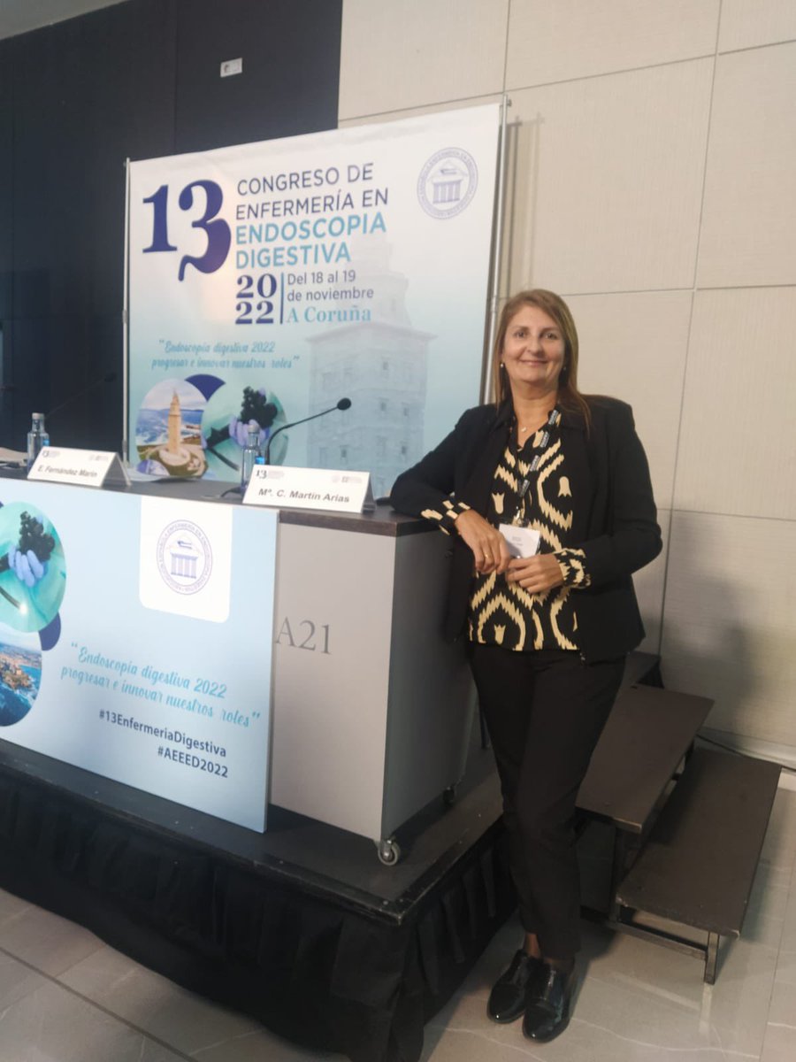 DigestiuHV's tweet photo. #CarmenMartin, coordinadora de enfermería de la Unidad de Endoscopias de @DigestiuHV, ha participado hoy en la mesa redonda de formación del personal de endoscopia en España en el #aeeed 😃 https://t.co/ueSWrh4Cy5