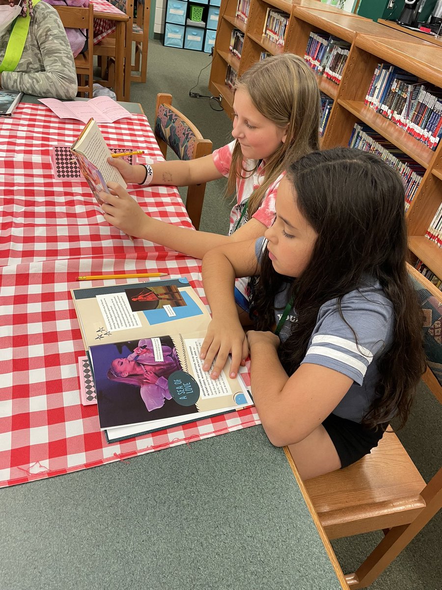 MrsG_luvs2read's tweet photo. This week’s book tasting was a HUGE success! Our @spiritbelieves students loved discussing new genres, book titles, and meeting new characters.  #VCSvame #BookTasting https://t.co/JsUWv9ezUO
