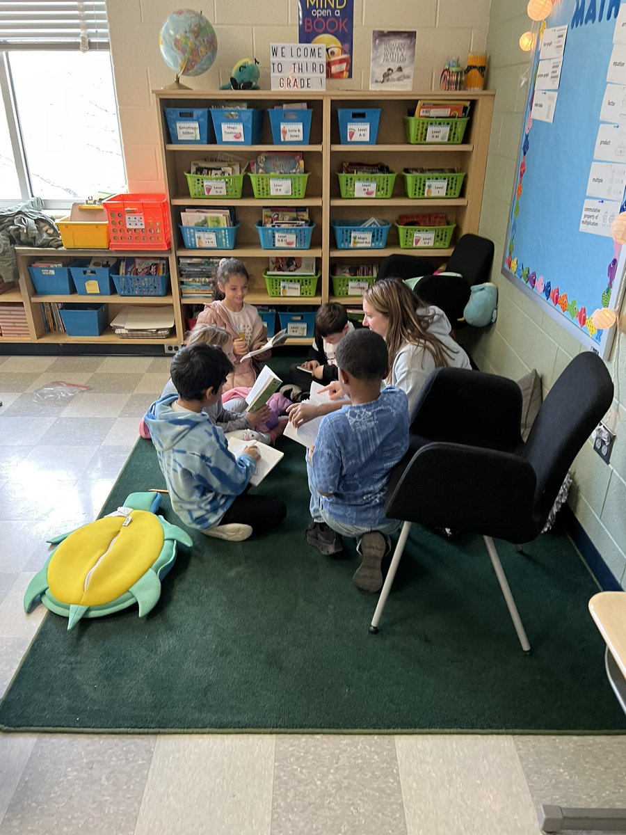 We popped into <a href="/MsGoinsVFES/">Ms. Goins</a> class and got to see her novel study! Students were engaged and actively participating! <a href="/J_basignani/">Jamie Basignani</a>