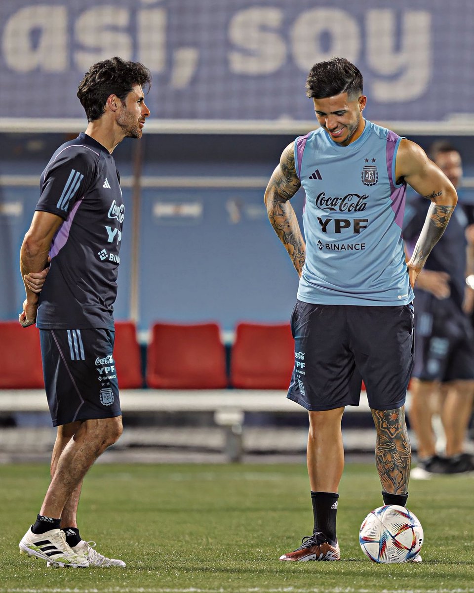 😍😍
Pablo Aimar and Enzo Fernández 🇦🇷🔴⚪️