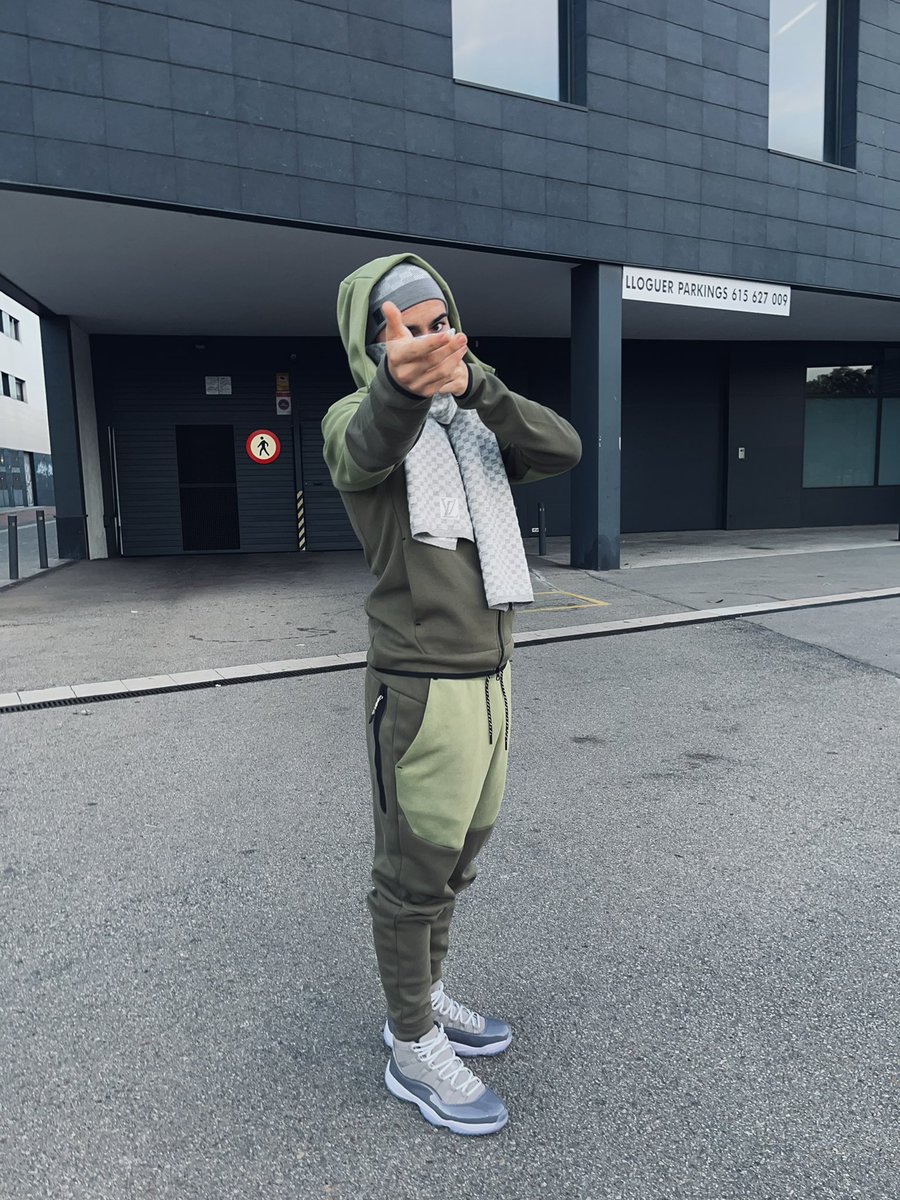 lvswave's tweet photo. 10%💽🧙🏻‍♂️🍯 https://t.co/lNtaMunDMt