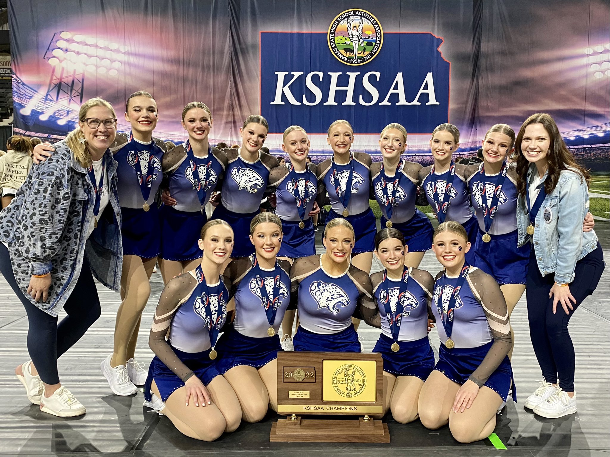 KSHSAA on Twitter "State CHAMPIONS. Class 6A. MILL VALLEY! Game Day