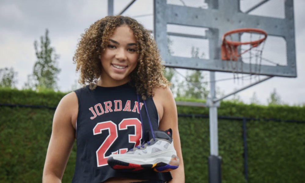 BSFinLit's tweet photo. Very cool that the @JordanBrandNews' first #NIL deal is with  @McDonalds All American @Kiki_Rice0

#NameImageLikeness #NCAA #NACDA #KIKI #Jordan 

https://t.co/KlVa5aBLFl https://t.co/C8xmM4QJWN