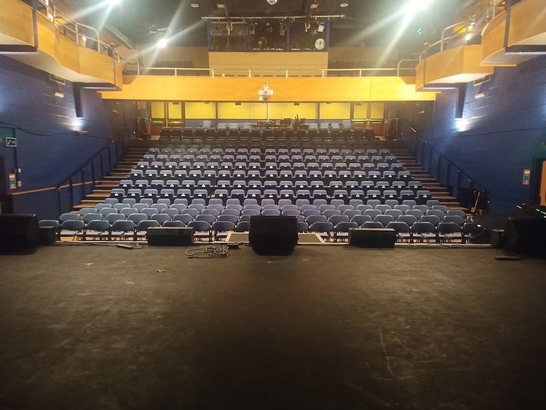 TheQueensHall's tweet photo. and just like that, the show is over. The auditorium is silent and the stage is dark...Thank you @CranbrookPArts for DanSing2022 and our audience @cranbrookschool  we're not just a Theatre we are an opportunity for our students today and educators for the entertainers of tomorrow https://t.co/sdCqA2snZ0