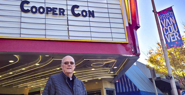 NewsFromCCT's tweet photo. CooperCon 2022 opens at Kiggins Theater
https://t.co/18ZU2C1dWs
#DBCooper #Skyjacking #KigginsTheater #CooperCon #EricUlis #Theories #ColumbiaRiver #VancouverWa #ClarkCountyWa #Hijacking https://t.co/DNC35TdRY0