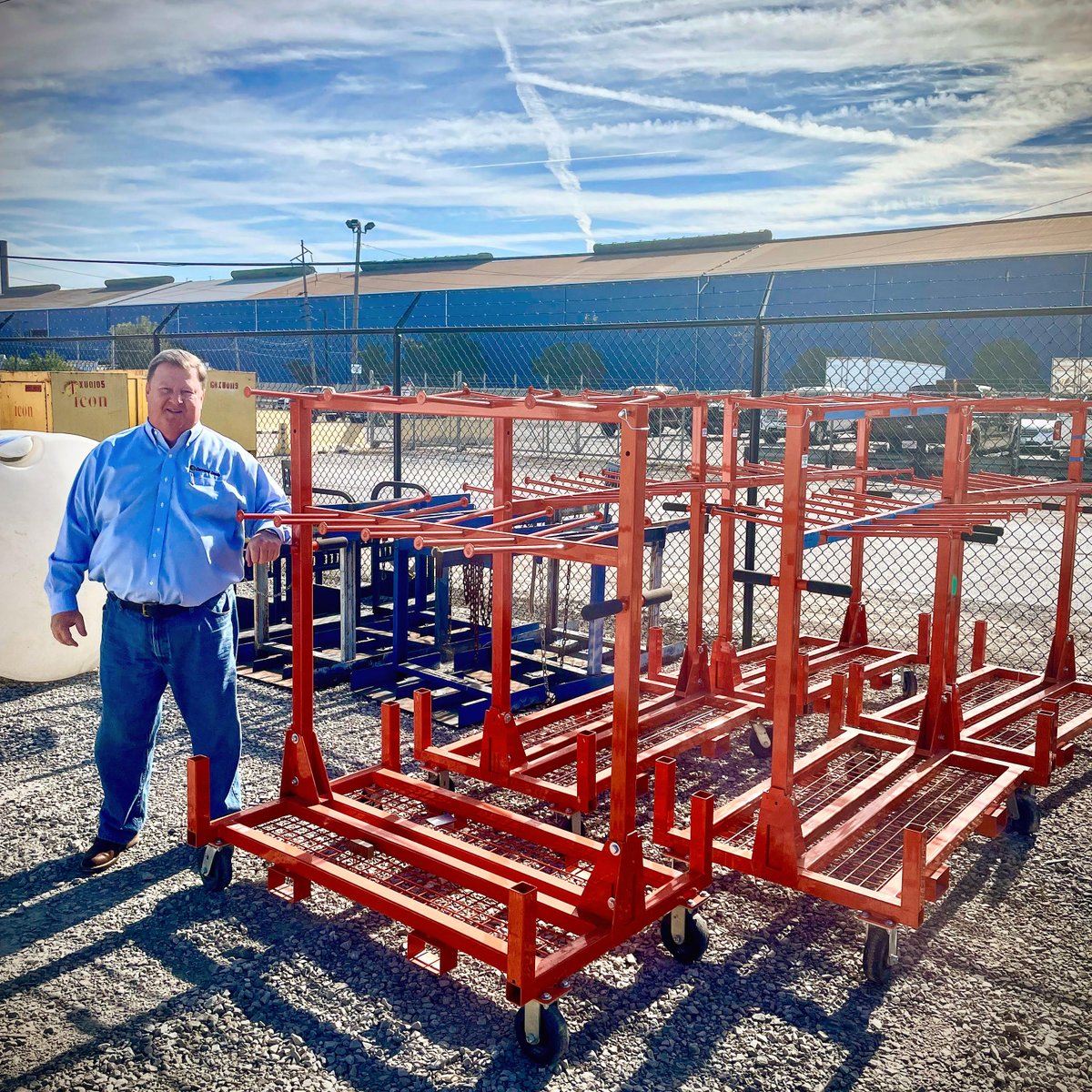 CurrentTools's tweet image. One of our amazing salespeople, Bill Jones, with some of our Jackson Tool 5050H Pipe Hanger Carts the other day! This cart holds 120 – 2" to 4" pipe hangers or 40 – 6" to 8" pipe hangers. Click here: jacksontoolinc.com/jackson-tool-p… to learn more! 
.
.
.
#electrician #electrical