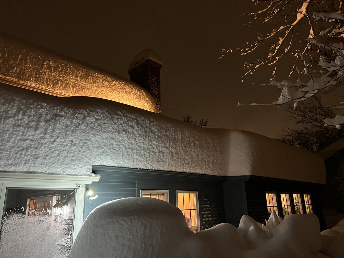 HannahBuehler's tweet photo. We now go live to a photo of our roof. #orchardpark 54” @wkbw https://t.co/8Ji5whNCOS