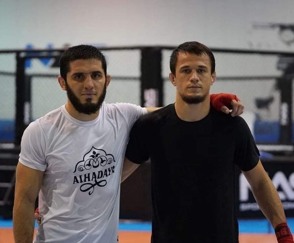 'Islam Makhachev doesn't deserve a title shot'

'Usman Nurmagomedov doesn't deserve a title shot'

Both became lightweight champions in dominant fashion...

#bellator288