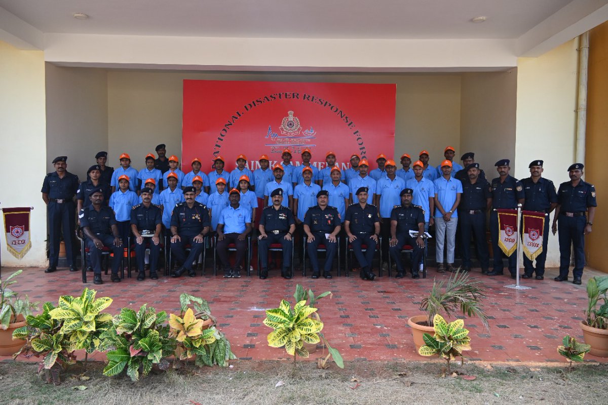 MYBBgalkote's tweet photo. Disaster Risk Reduction training programme for NYK Bagalkot batch 1 at Guntur Andhra Pradesh from 14 Nov to 19 Nov 2022.
@Nyksindia
@nykssouthzone
@nykskarnataka
#DRR
#DisasterRiskReduction
#DisasterResponseTeams https://t.co/DQEN6QUjo2