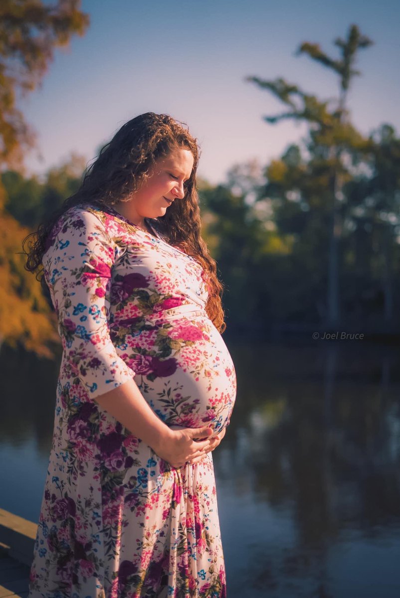 cbonbon13's tweet photo. Just a little update. 24 days or less until we welcome our sweet baby girl 💗 https://t.co/UQzhFbAJlP
