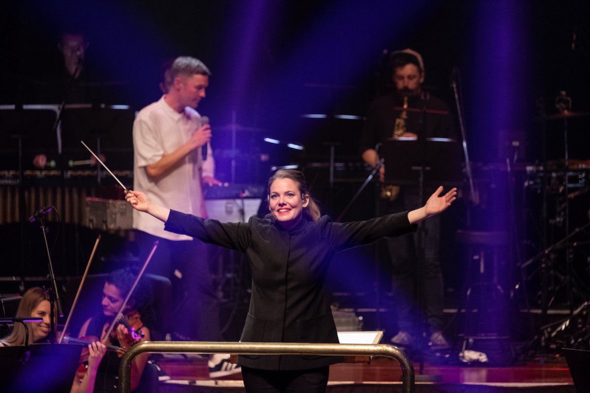 WASymphony's tweet image. Last night, we danced, sang and raised the roof of the Perth Concert Hall with an explosive and electric performance of @Drapht  and WASO. It was a full-house concert conducted by Jen Winley and special guests. 
Thank you to everyone who joined us last night!