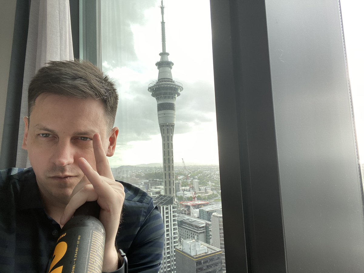 rickymalcolm's tweet photo. Voco 🏨 view is nice minus weather https://t.co/pIJ6RkztdK