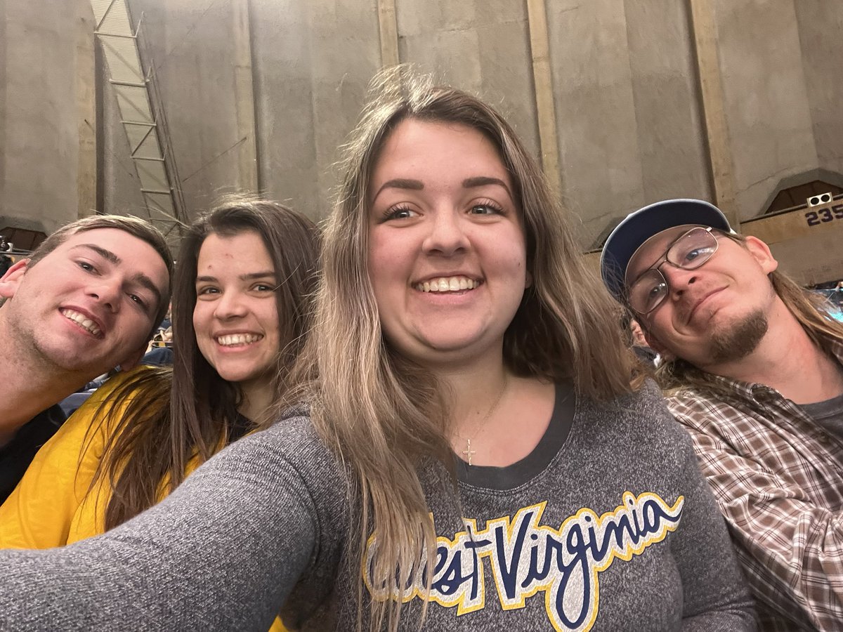 princess__kell's tweet photo. #wvugame Let’s go! https://t.co/t9joub3PXJ