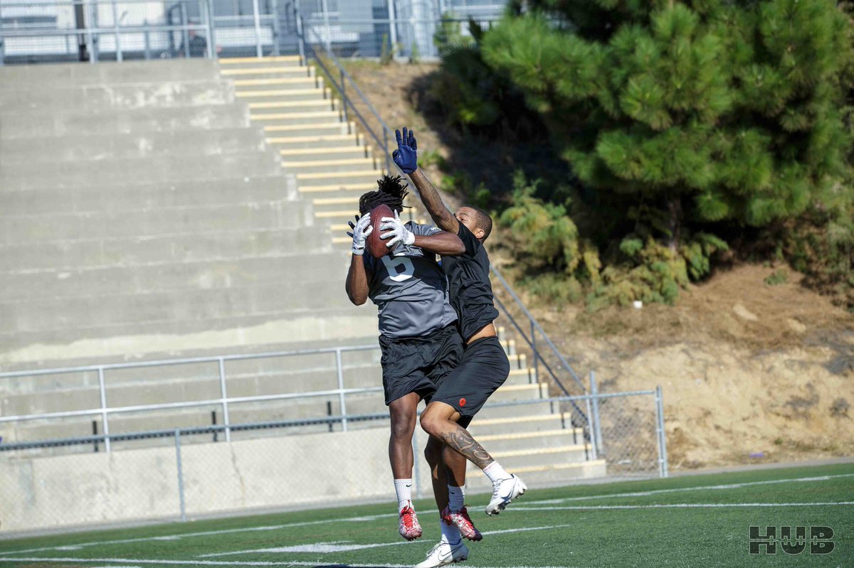 AndreDowdellJr's tweet photo. Thank you @HUBFootball2020 and @USFL for this amazing opportunity. Looking forward to what comes next 🙏🏾 https://t.co/la8YXuYffB