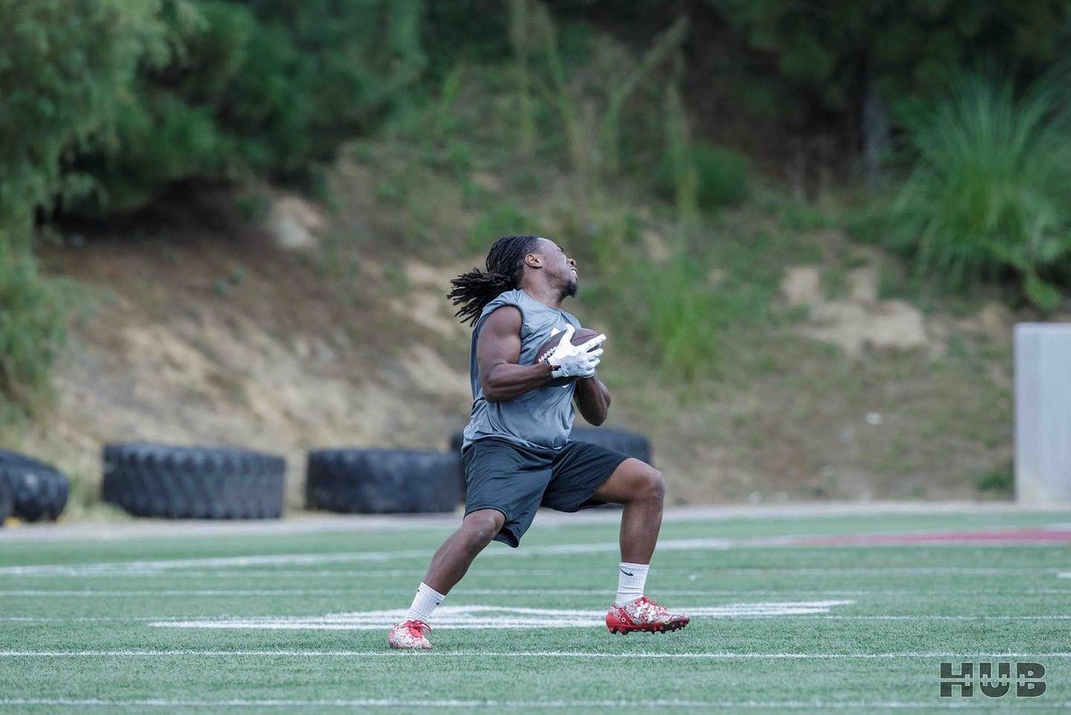 AndreDowdellJr's tweet photo. Thank you @HUBFootball2020 and @USFL for this amazing opportunity. Looking forward to what comes next 🙏🏾 https://t.co/la8YXuYffB