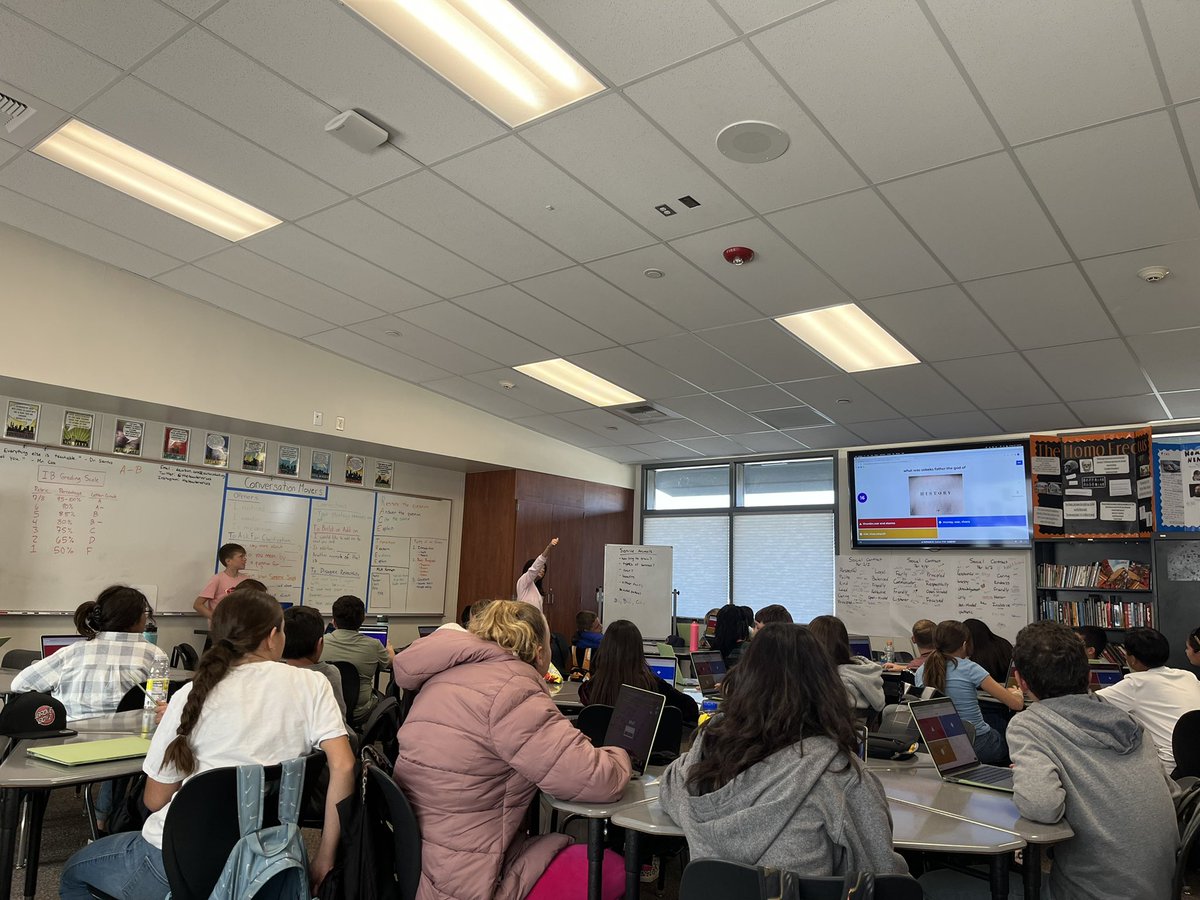 theteachermrcox's tweet photo. History presentation time! In order to keep peers engaged during their presentations many of my students have decided to incorporate a CFU! So proud of their leadership skills they are building! #sciastrong #ibmyp @IBinBSD @Guerrerotweets @chidodriver @jenlsanders @lopezbelieves https://t.co/io04jZBvr5