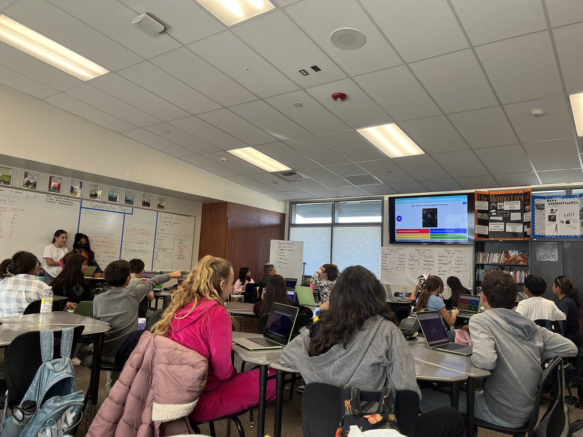 theteachermrcox's tweet photo. History presentation time! In order to keep peers engaged during their presentations many of my students have decided to incorporate a CFU! So proud of their leadership skills they are building! #sciastrong #ibmyp @IBinBSD @Guerrerotweets @chidodriver @jenlsanders @lopezbelieves https://t.co/io04jZBvr5