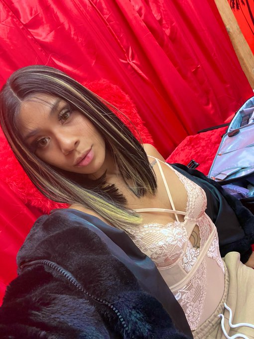 Living the shoot life 🎥  What&rsquo;s your fav scene of me? 🙈 https://t.co/GYFQGn4wwx<a href="/tag/wildorchidreno"class="tags"><span>#wildorchidreno</span></a><a href="/tag/wildorchidgentlemansclub"class="tags"><span>#wildorchidgentlemansclub</span></a>