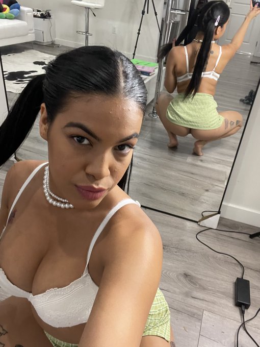 Video of the week available now  https://t.co/byXg7afa4x https://t.co/ZYNq4pTY6C<a href="/tag/mvsales"class="tags"><span>#mvsales</span></a>