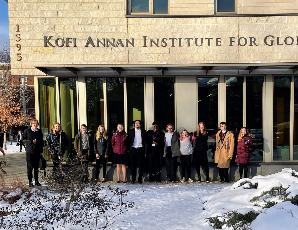 PLModelUN's tweet image. Prior Lake Model UN students represented 7 countries at the fall conference, working with other schools from across the Twin Cities to tackle complex problems and address the UN’s Sustainability Development Goals.