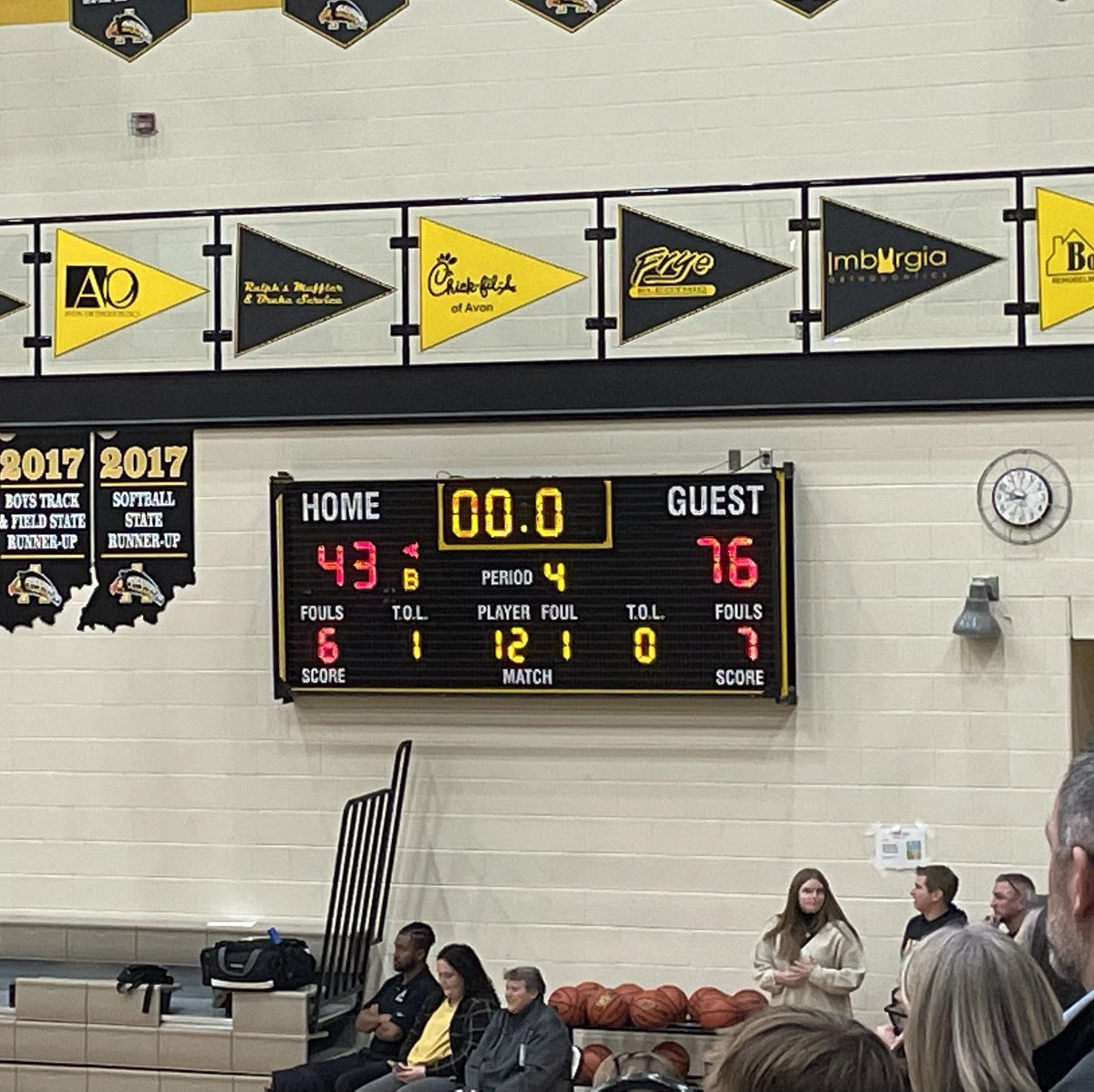 Great Conference WIN!!!
Way to go EAGLES!!!
💚🤍76
🟡⚫️43
Congratulations Coach Maguire 300 WINS!!!!