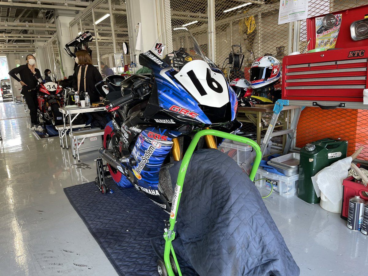 gbs_racing's tweet photo. おはようございます☀☀☀
この後11:20〜
ST600 NAT Gr.B 予選
高橋征ニ #34
11:55〜 ST600 INT 予選
@ren1122bike #43
@Ken1rokikuchi #16
応援よろしくお願いします！💪💪💪 https://t.co/FemiQt64l7